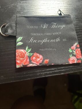 YNS Generic Black Coin Pouch with Red Rose Print